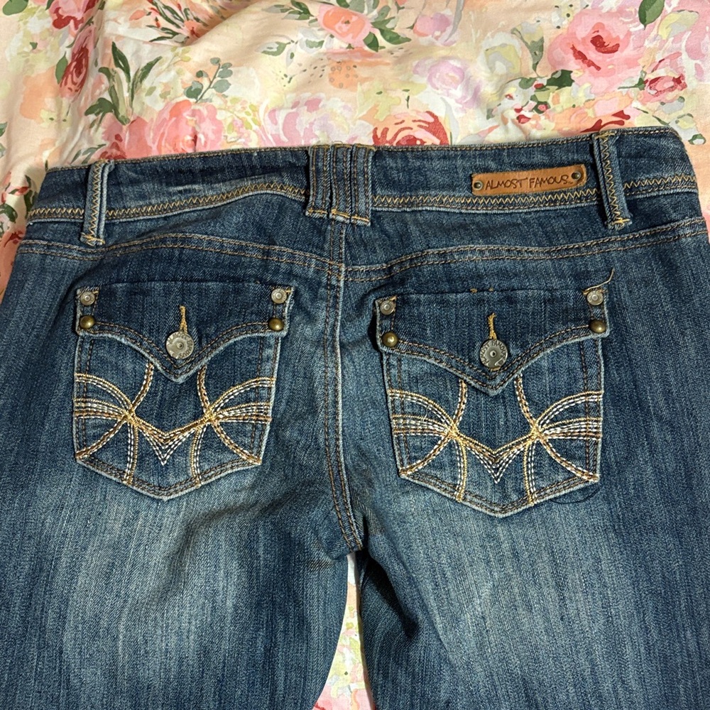 Women’s Ripped Blue Jeans - Size 7 - Picture 10 of 10